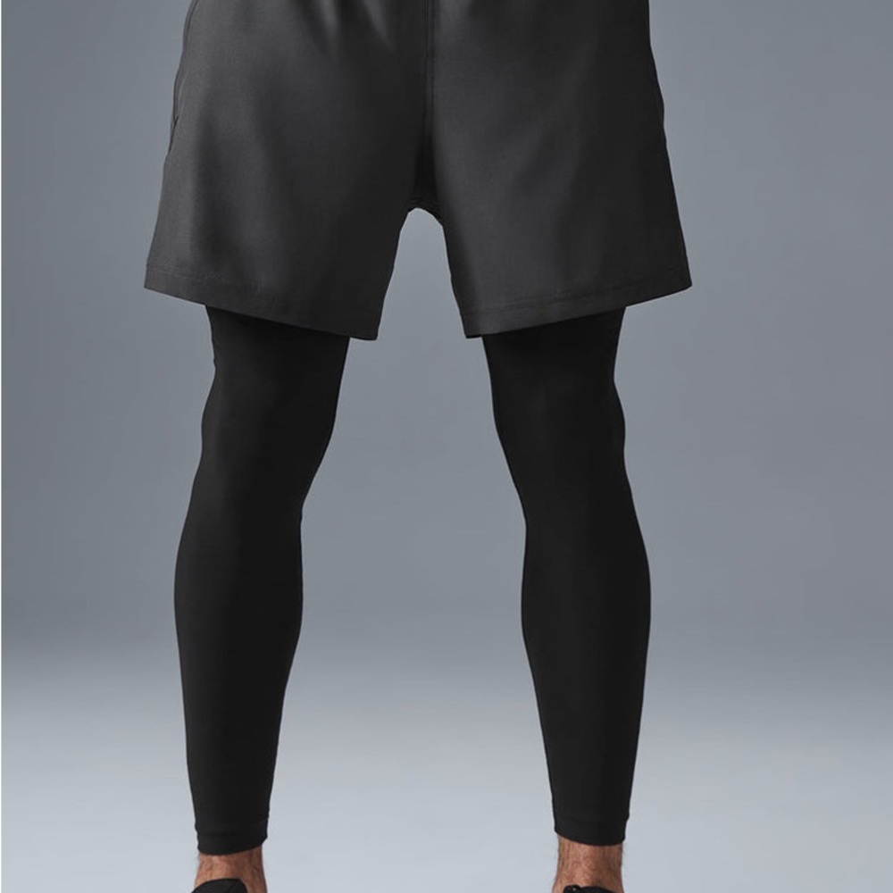 Alo Men’s 5" Revival 2-in-1 Pant Leggings | Size XL | Good | Athletic Attire